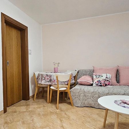 Apartment Miska & Studio Roki Драчевац Екстер'єр фото